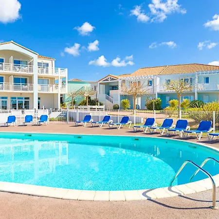 Apartment In France Near Scenic Views * Château-dʼOlonne